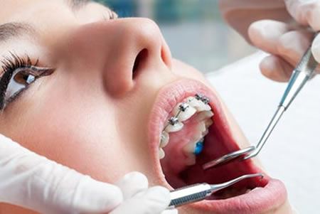 Ortodontista na Granja Viana